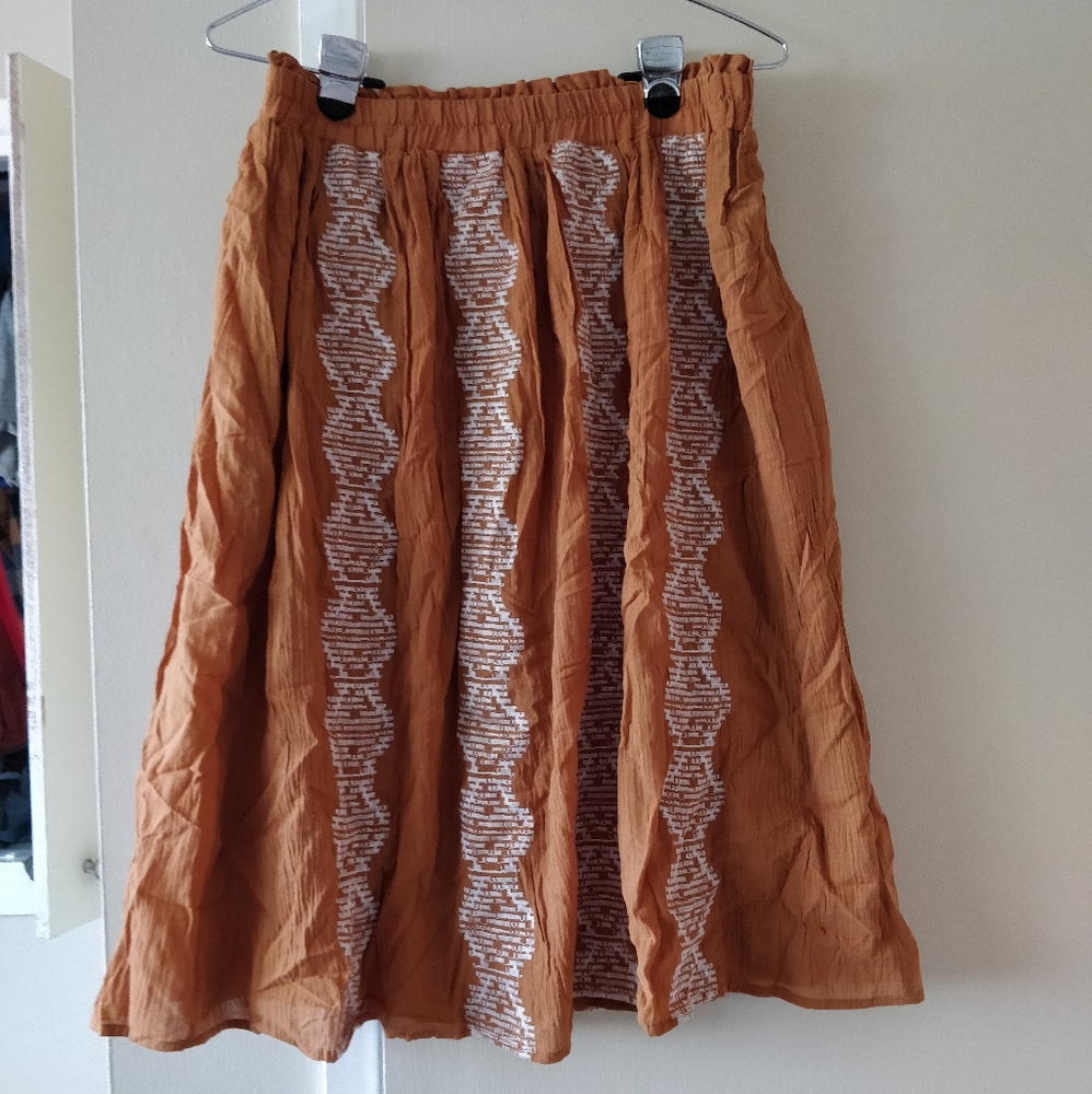Coda embroidered skirt in camel size medium